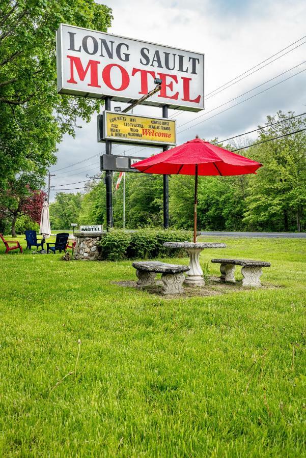 Long Sault Motel Zewnętrze zdjęcie